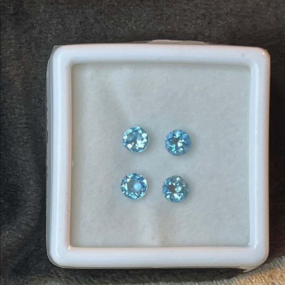 AA ROUND BLUE TOPAZ SET OF 4 LOOSE GEMSTONES 5mm 2.15ctw